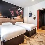 Ibis Styles Gare Centre Сомюр