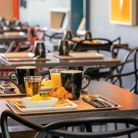 Ibis Styles Gare Centre Hotel 3*