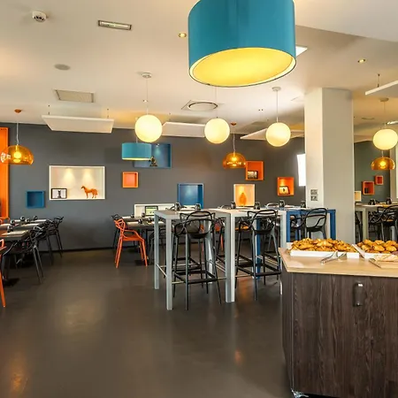 ホテル Ibis Styles Gare Centre 3*