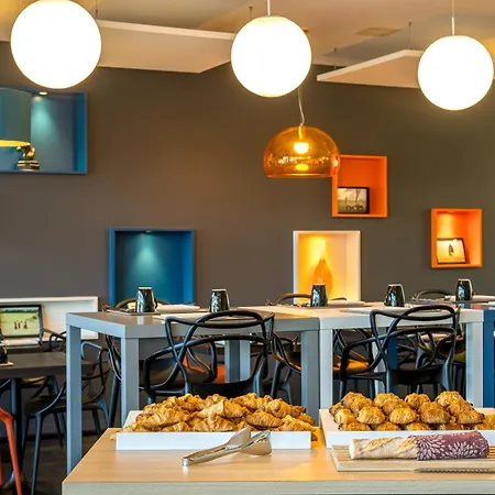 Ibis Styles Gare Centre 3*