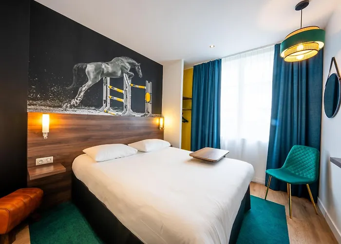 ホテル Ibis Styles Gare Centre ソミュール