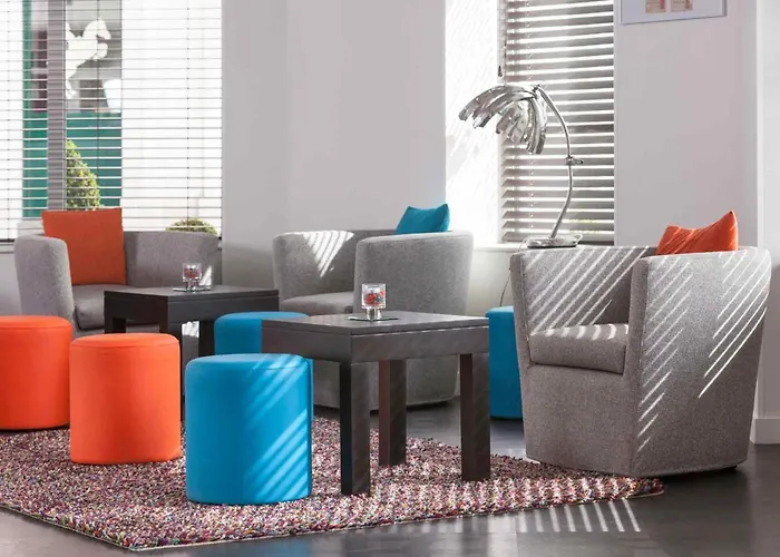 מלון Ibis Styles Gare Centre 3*