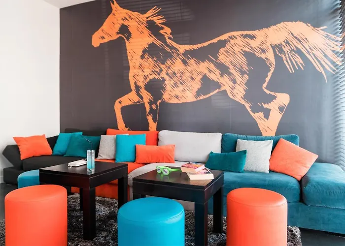 Ibis Styles Gare Centre סומור