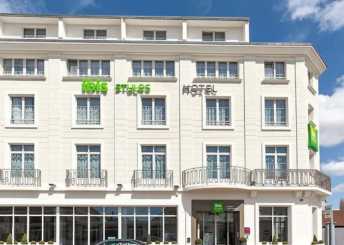 Ibis Styles Gare Centre סומור